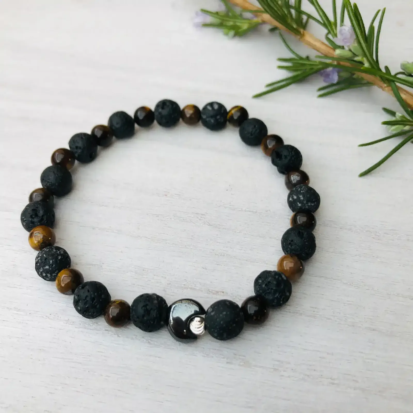 Pulsera hombre piedra volcánica, ojo de tigre, hematita y cuenta de plata 925