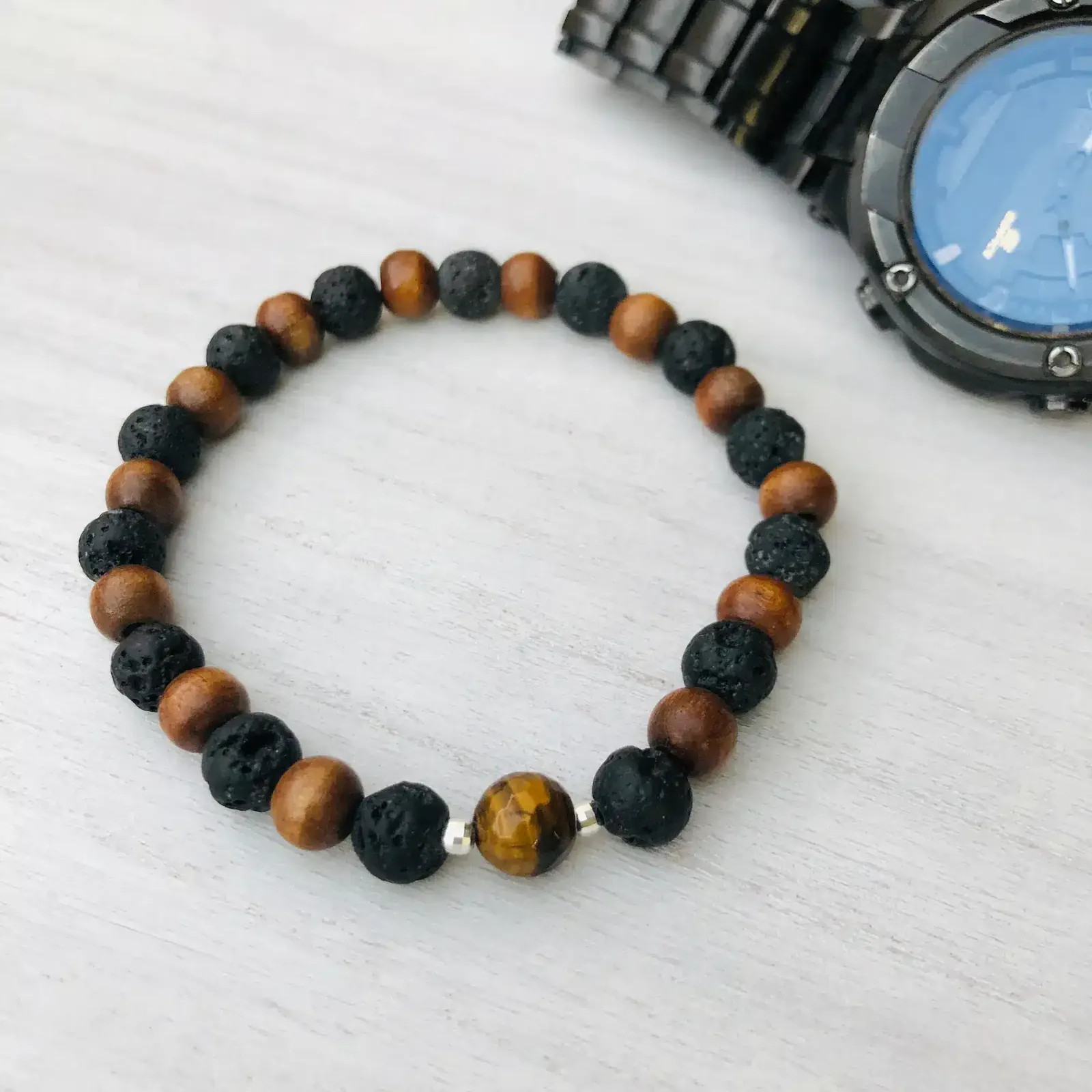 Pulsera Hombre Piedra Volcánica y Ojo de tigre, detalles en plata 925